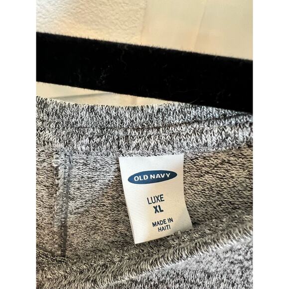 Old Navy Luxe Swing Tank - Picture 2 of 4